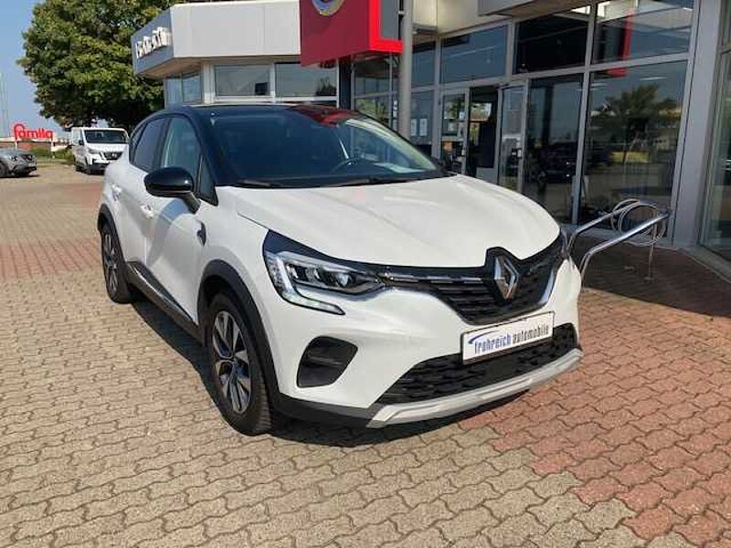 Renault Captur TCe 100 EXPERIENCE