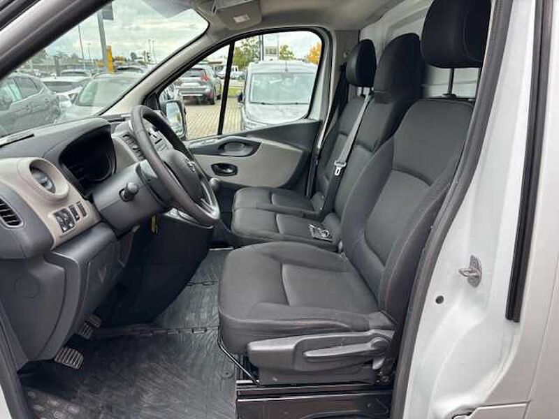 Nissan NV300 L1H1  dCi 125 Pro Klima AHZ Laderaum